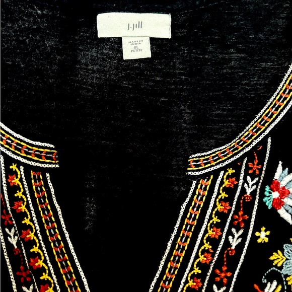 J.Jill Sleeveless Navy Top XL - Floral Stitching on Placket and Bottom Hem. - Picture 2 of 7